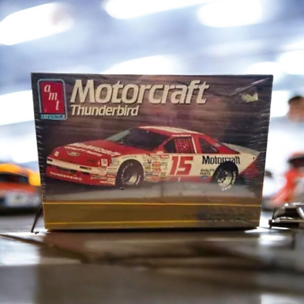 AMT ERTL #6730 Motorcraft #15 Shepard Ford Thunderbird 1/25 Kit Model NEW